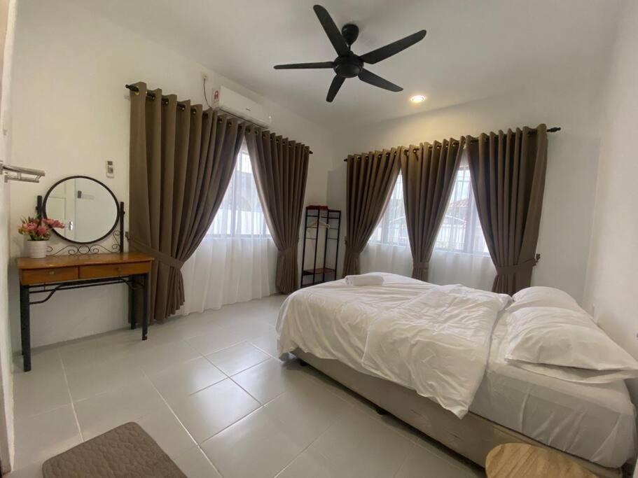 The Lawo Homestay กัวลาตรังกานู ภายนอก รูปภาพ